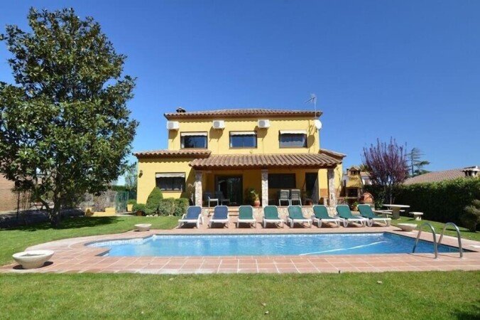 Villa 4 habitaciones, con piscina