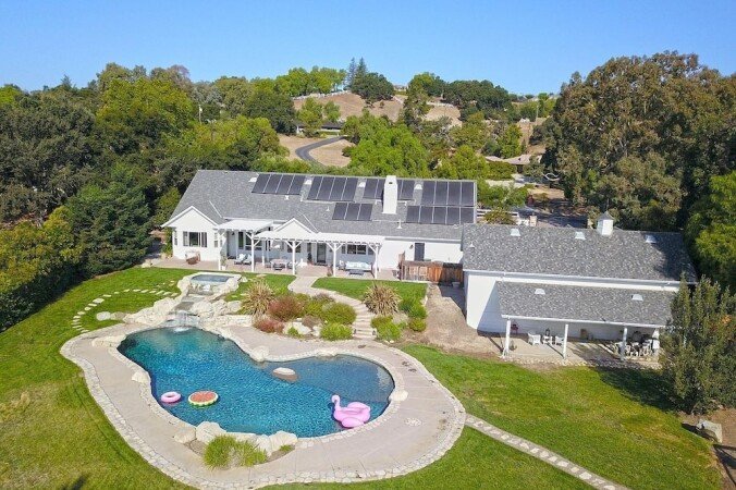 House 5 bedrooms, with jacuzzi