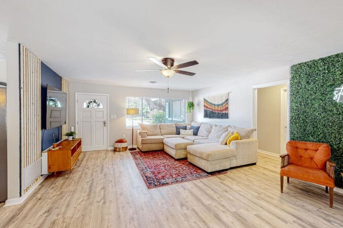 House 3 bedrooms, with pool