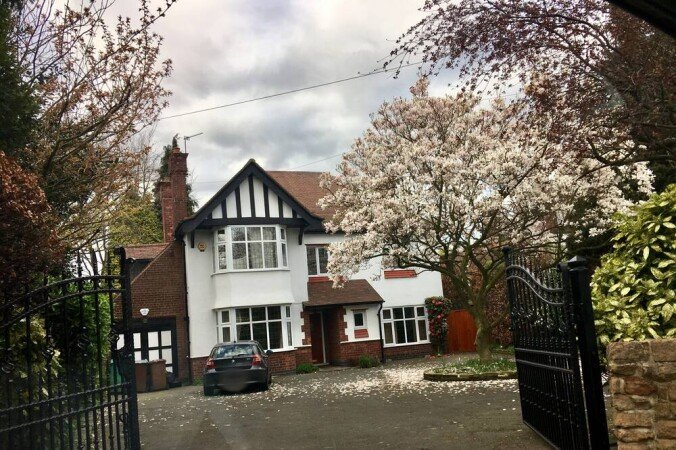 House 4 bedrooms, with garden