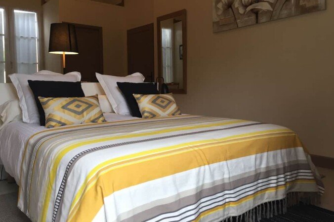 Bed and breakfast 5 bedrooms, with pool