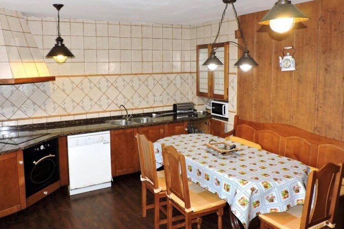 Casa 4 habitaciones, con jacuzzi