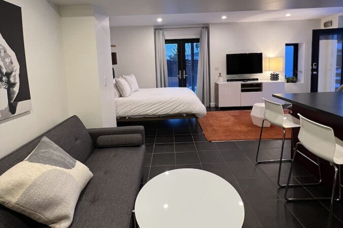 Wohnung 1 Schlafzimmer, mit Klimaanlage