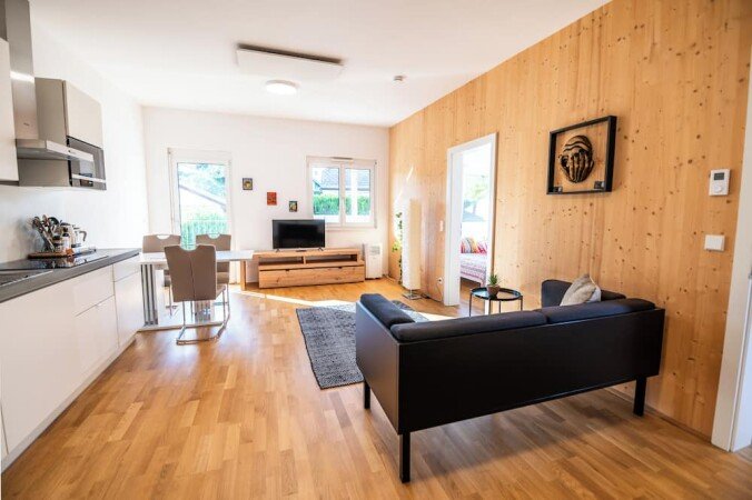 Wohnung 1 Schlafzimmer, mit Klimaanlage