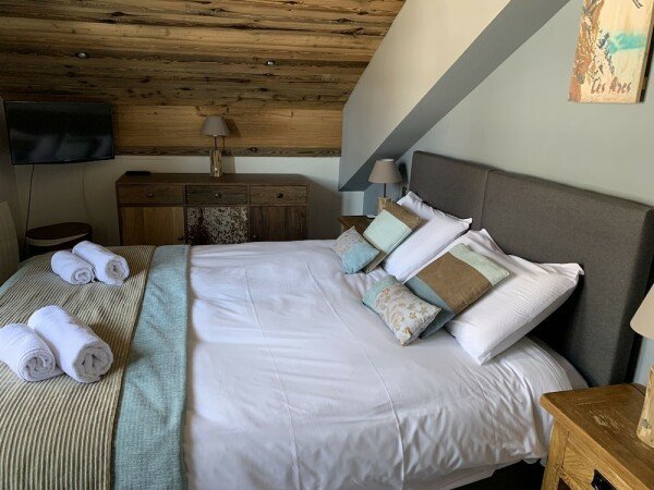 Studio design, 2 chambres, avec piscine