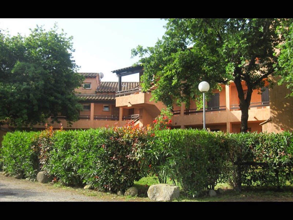 Wohnung 3 Schlafzimmer, mit Garten