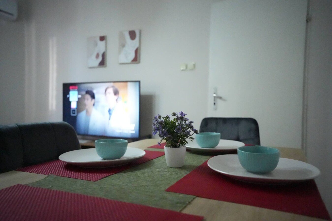 Appartement moderne, 2 chambres, avec climatisation