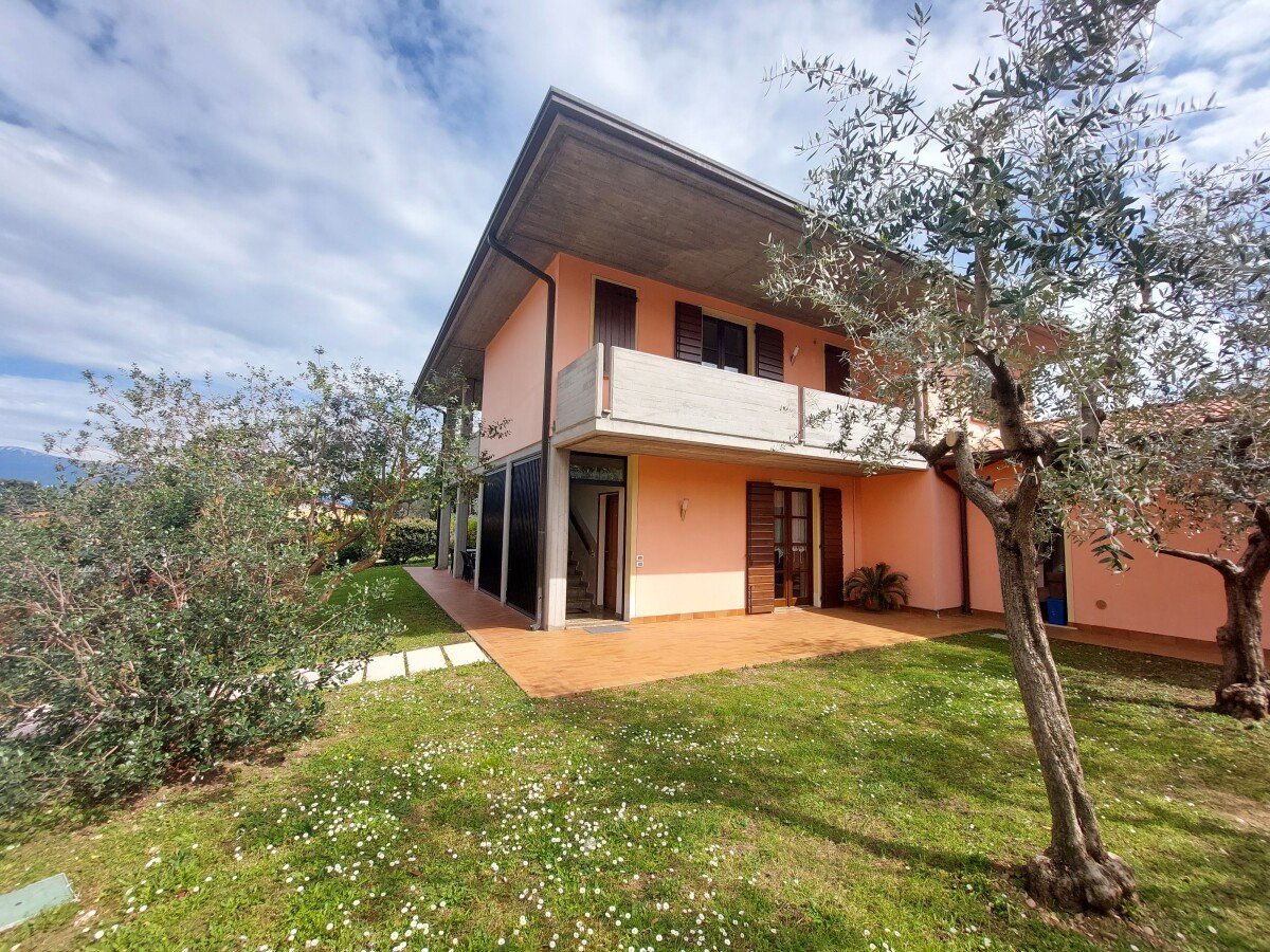 Villa 4 Schlafzimmer, mit Garten