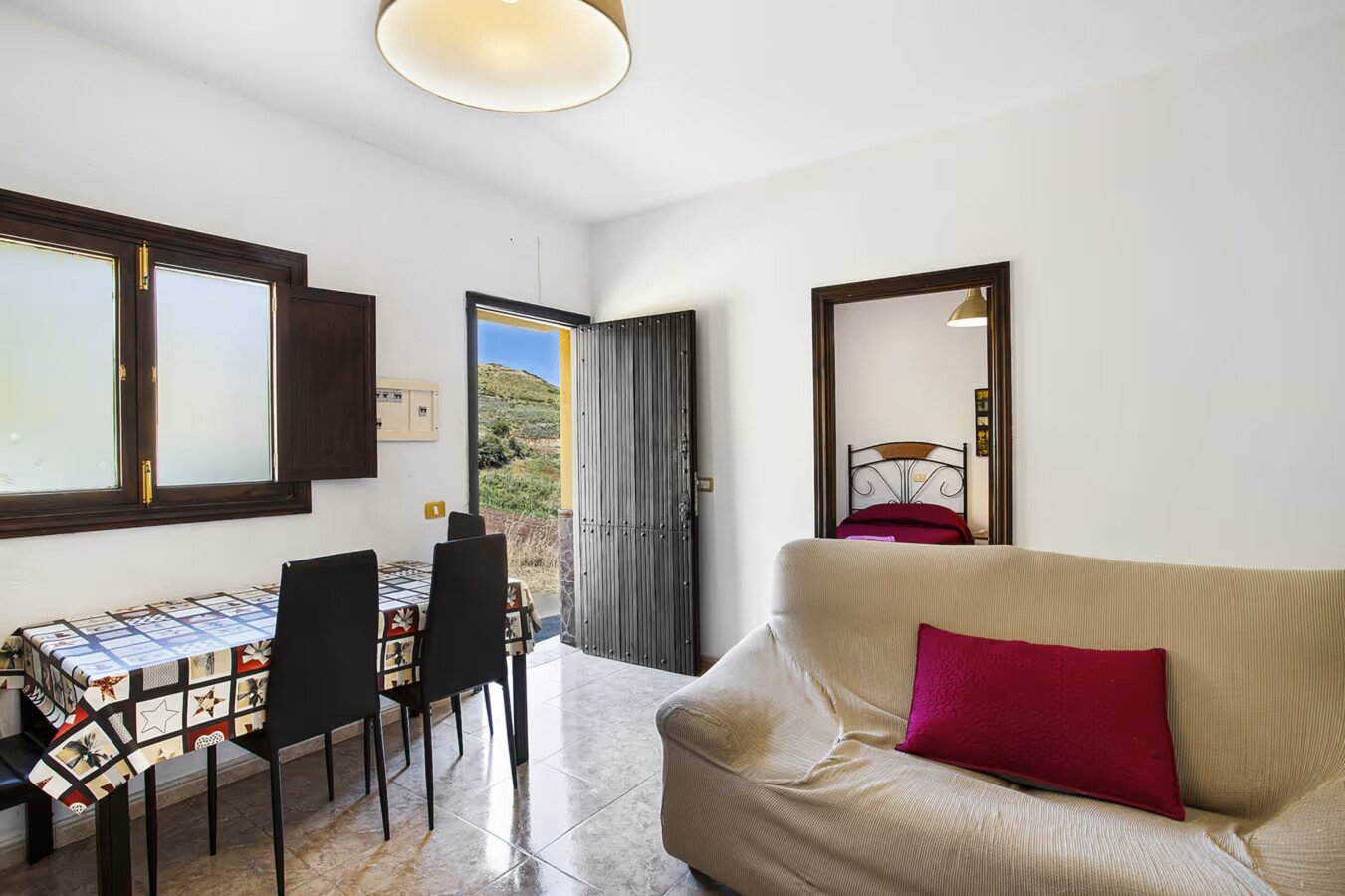 Villa 2 habitaciones, con jardín