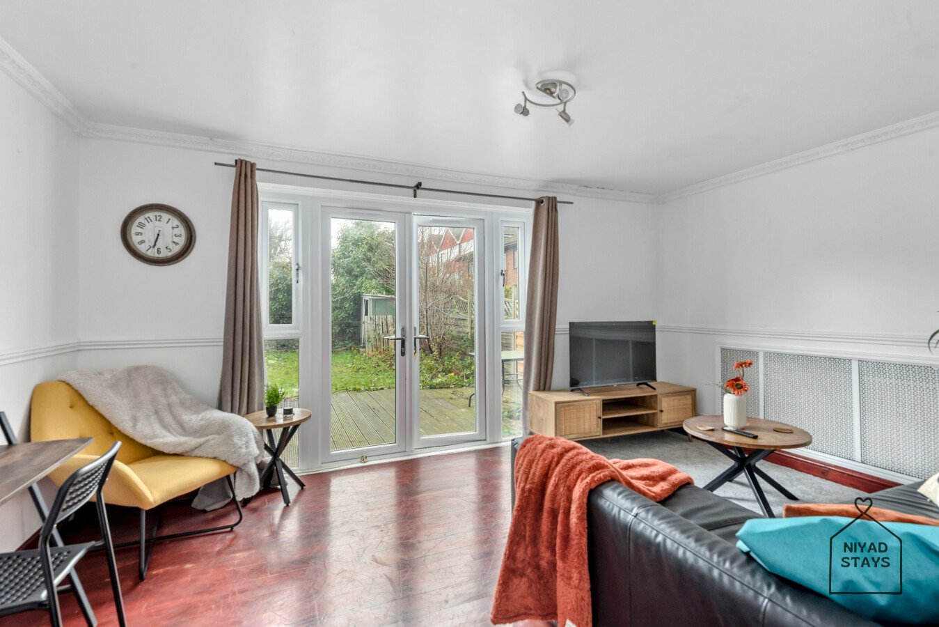 House 3 bedrooms, with garden