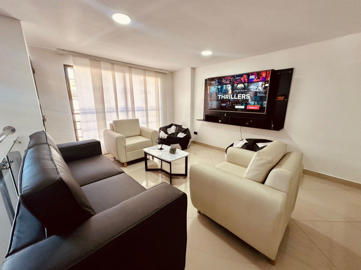 House 4 bedrooms, with air conditioning