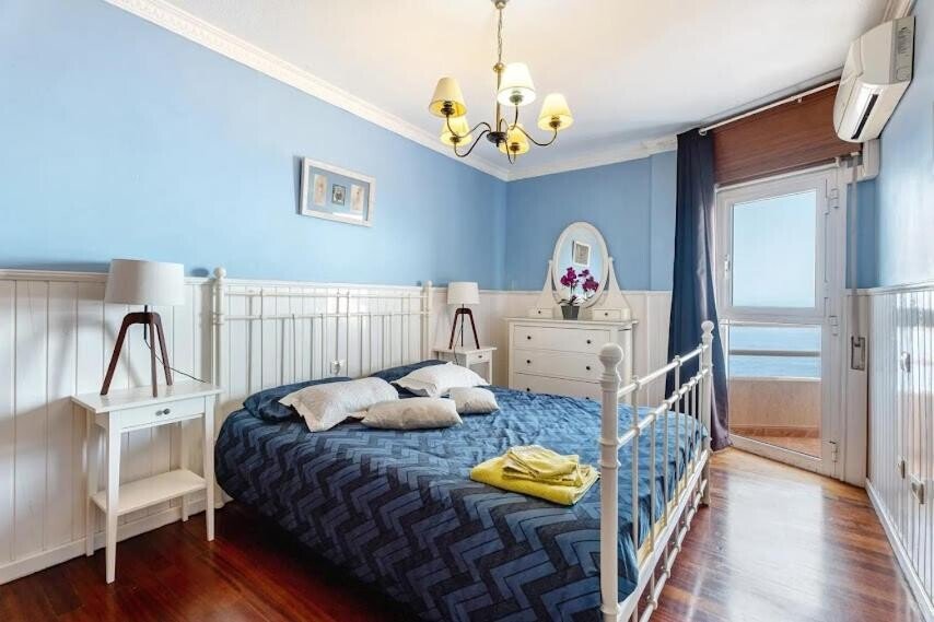 Appartamento 3 camere, con vista mare