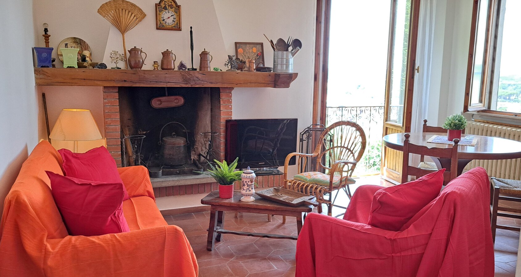 Casa 2 camere, con vista mare