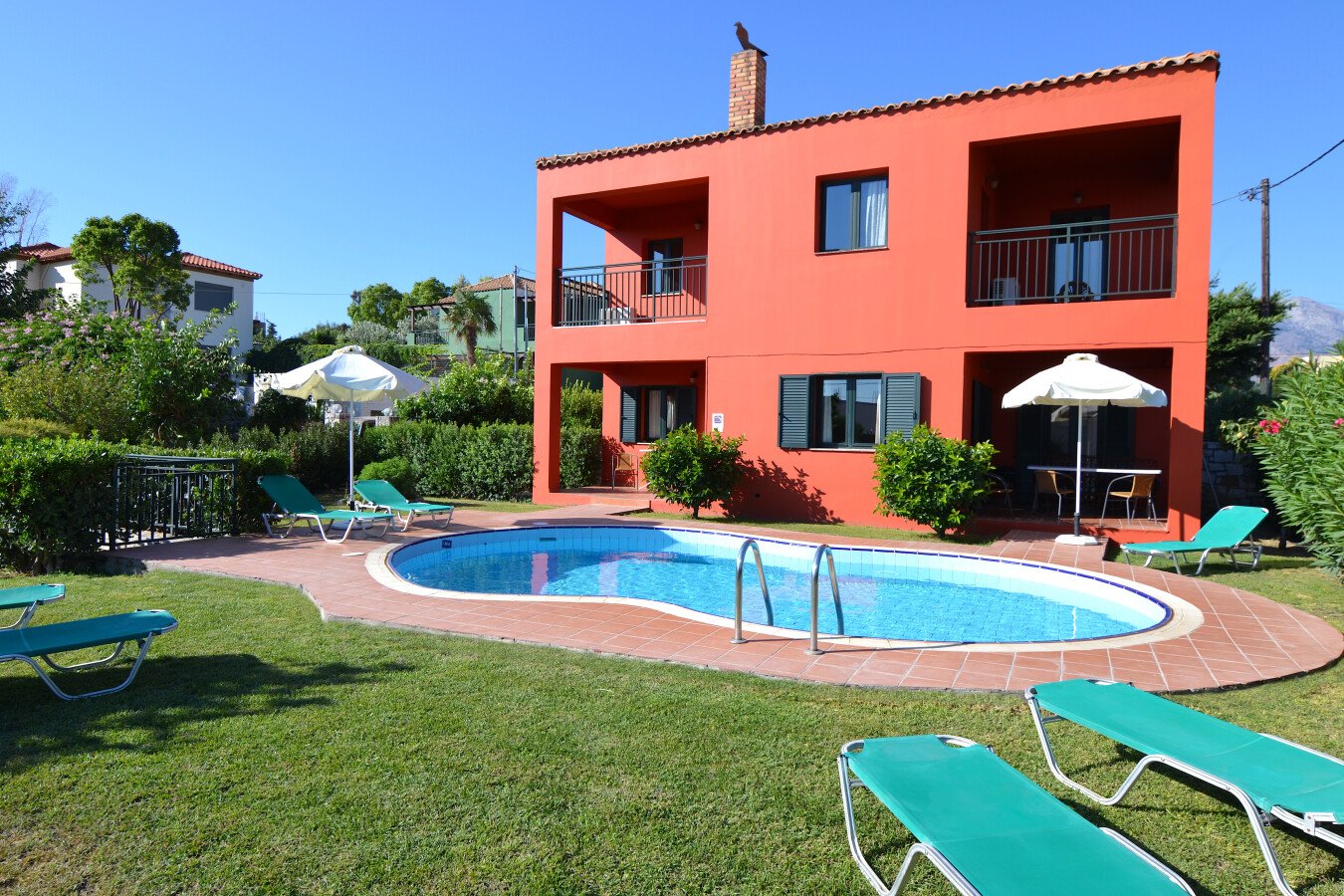 Villa moderne, 4 chambres, avec piscine