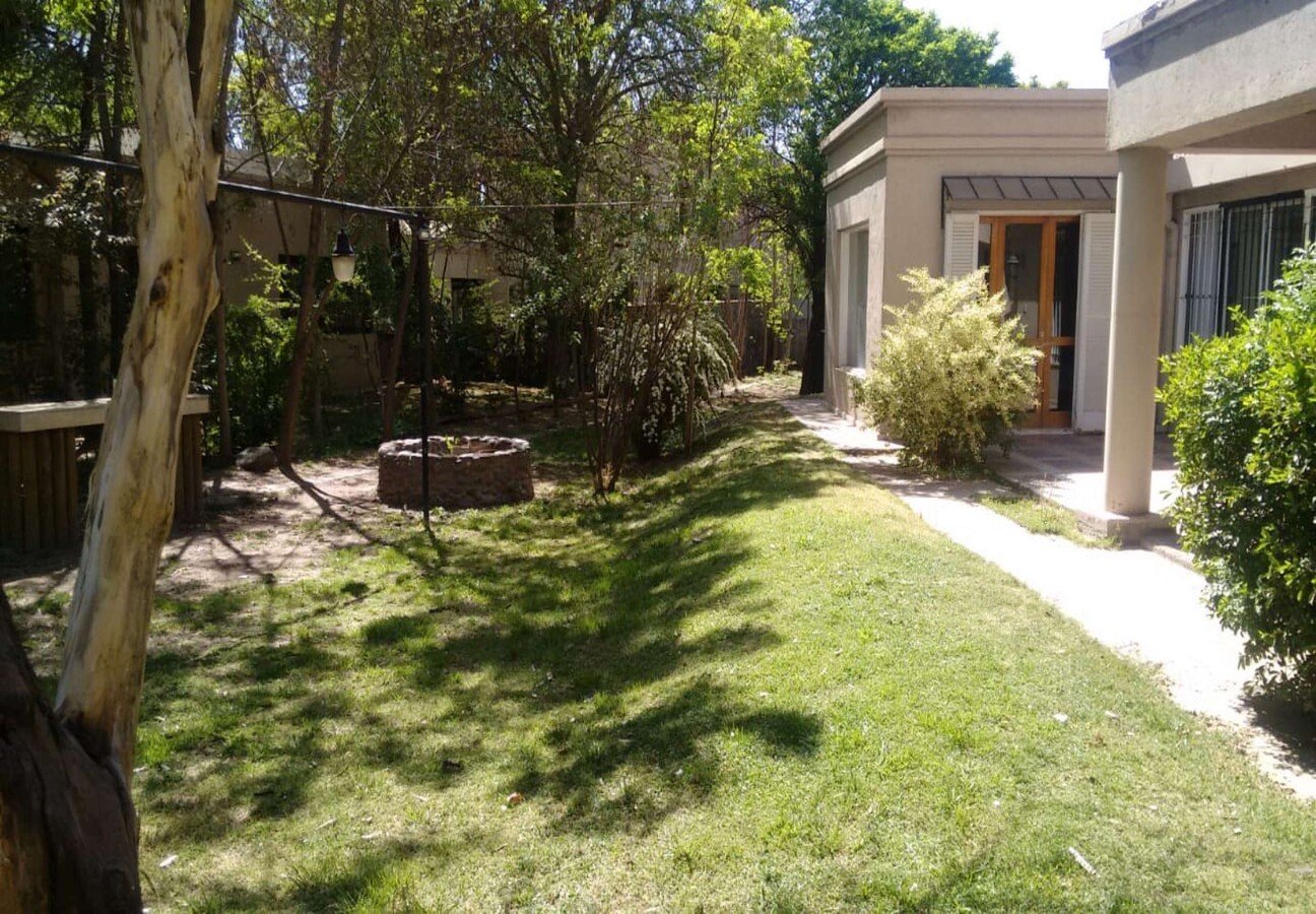 Casa 2 habitaciones, con jardín