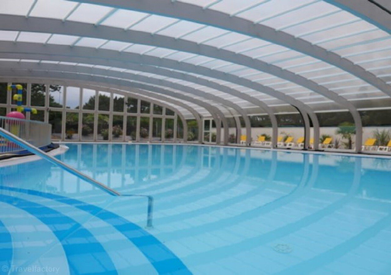 Campingurlaub / Wohnmobil 2 Schlafzimmer, mit Pool