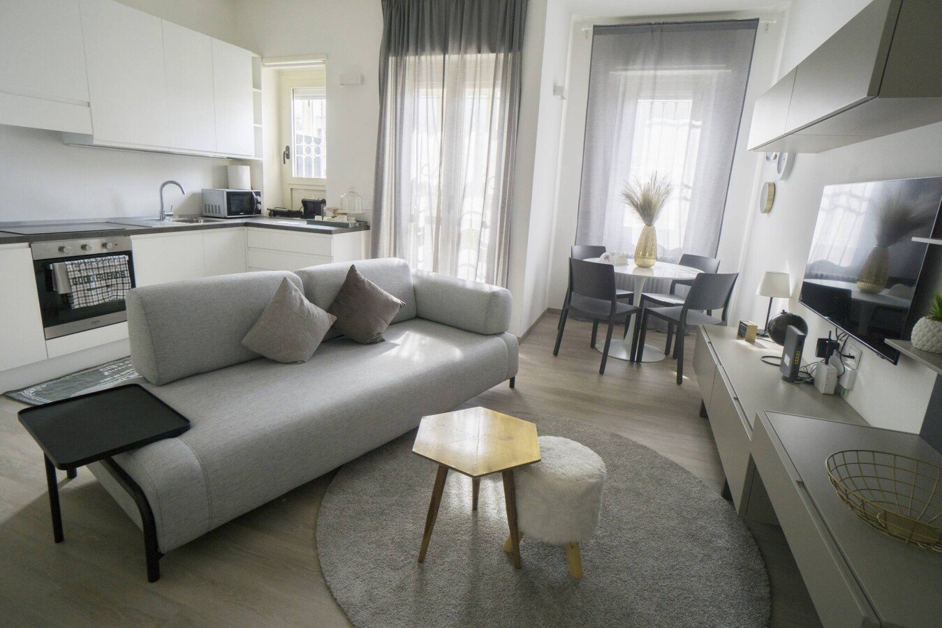 Appartement moderne, 2 chambres, avec climatisation