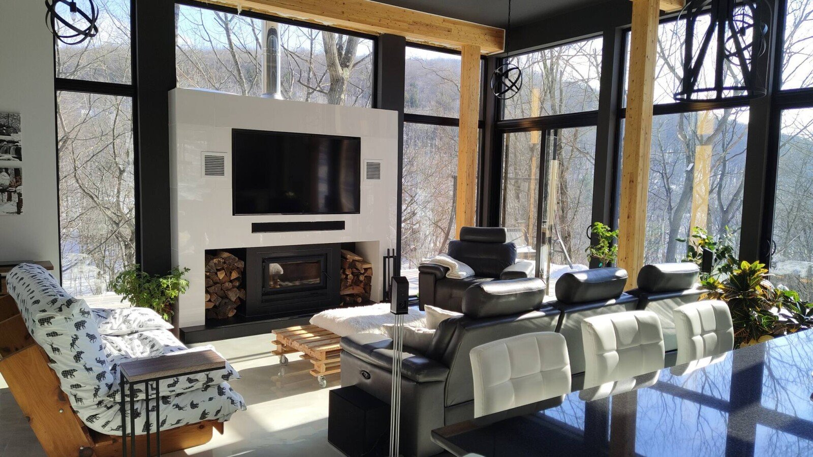 @todoptChalet 2 bedrooms, @todoptwith air conditioning