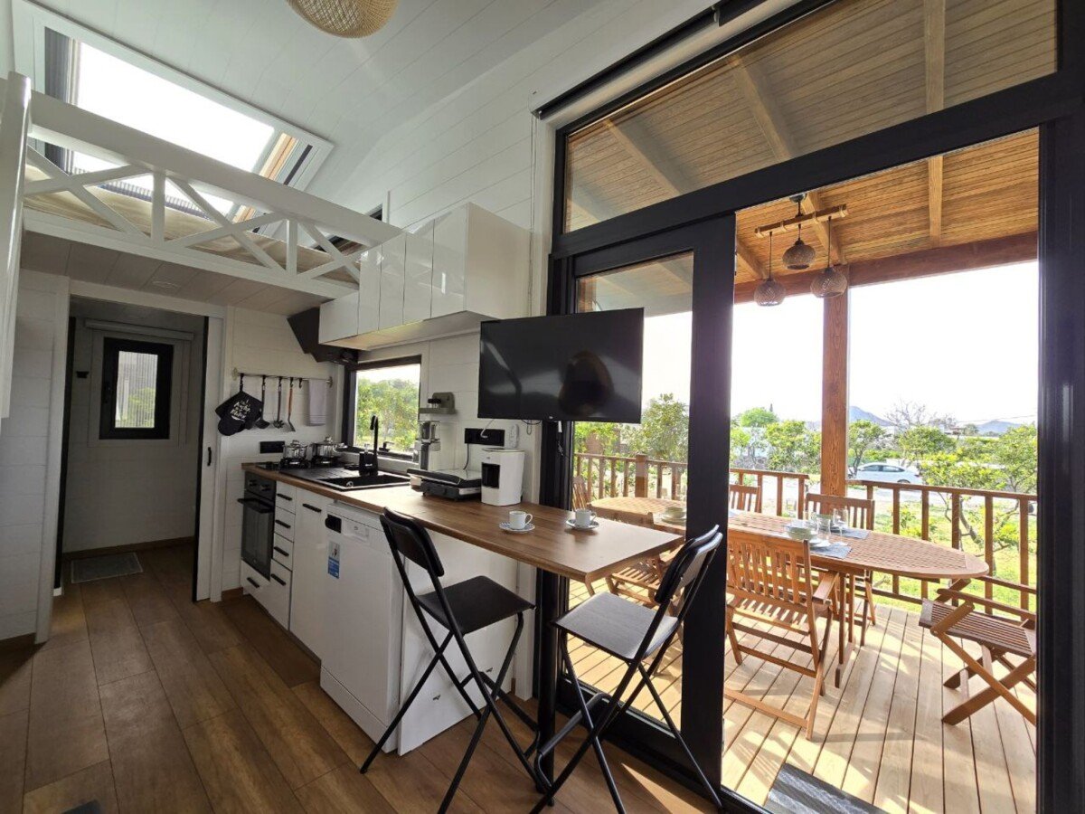 House 2 bedrooms, with garden