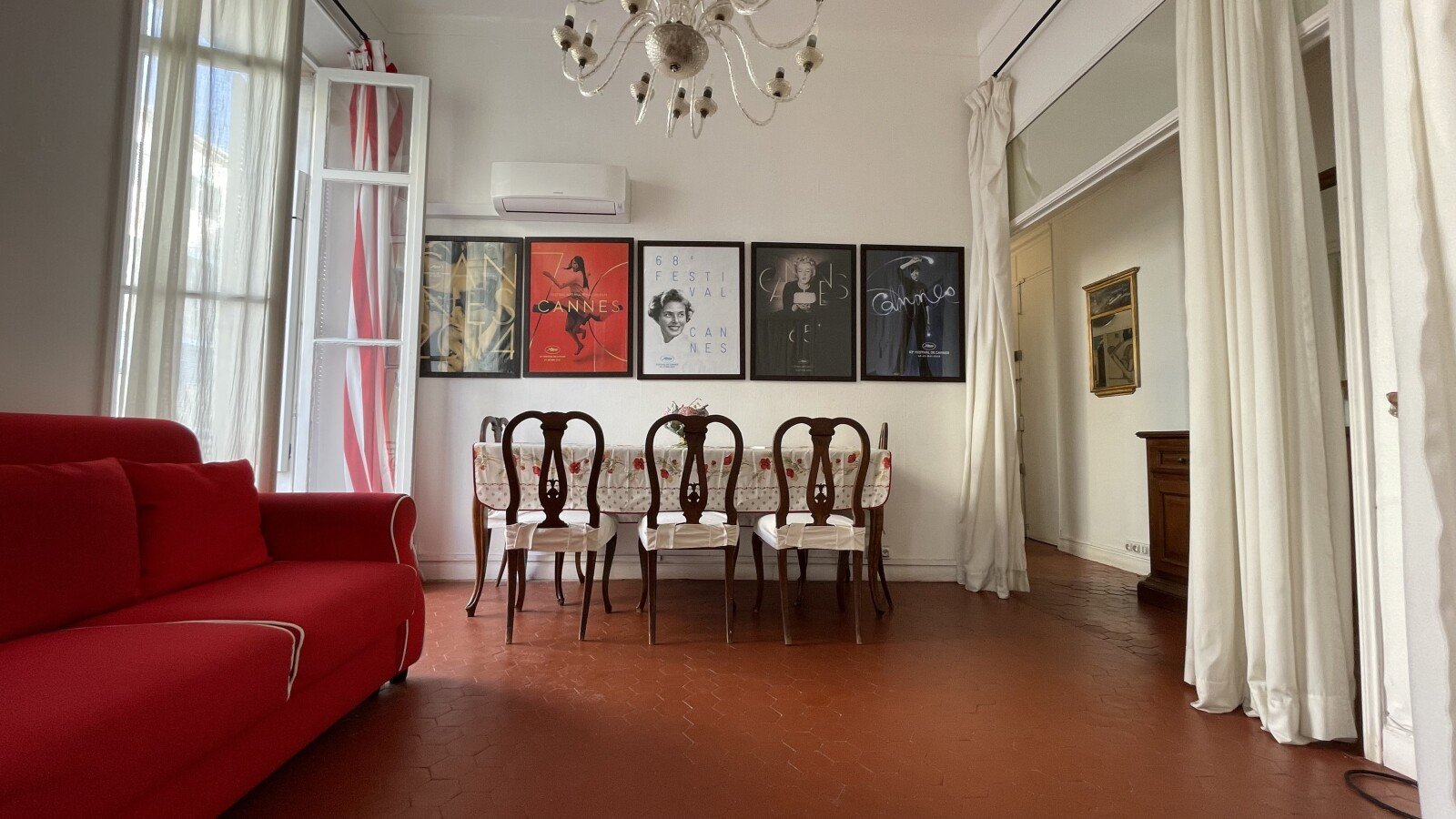 Wohnung 1 Schlafzimmer, mit Klimaanlage