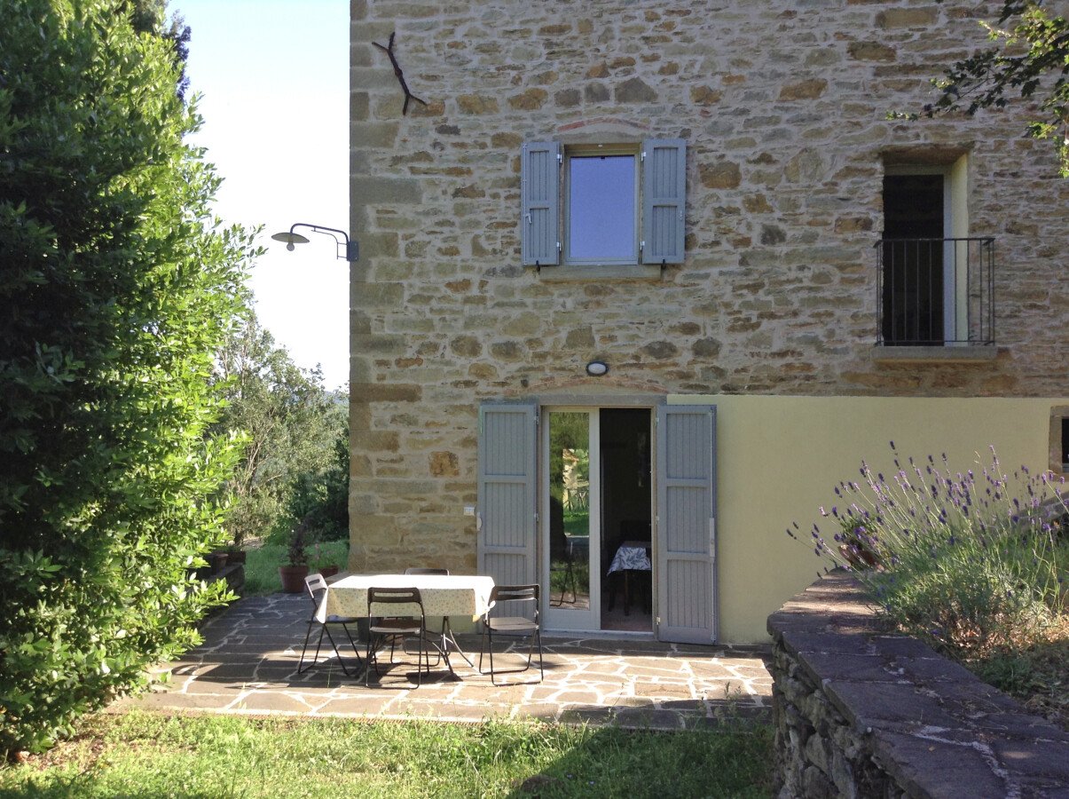 Appartamento 1 camera, con giardino