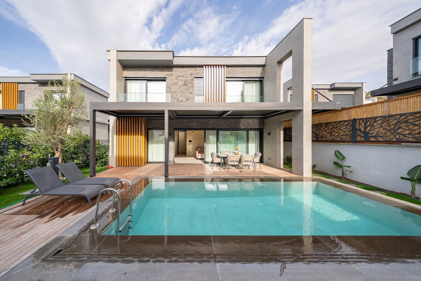 Villa 4 bedrooms, with pool