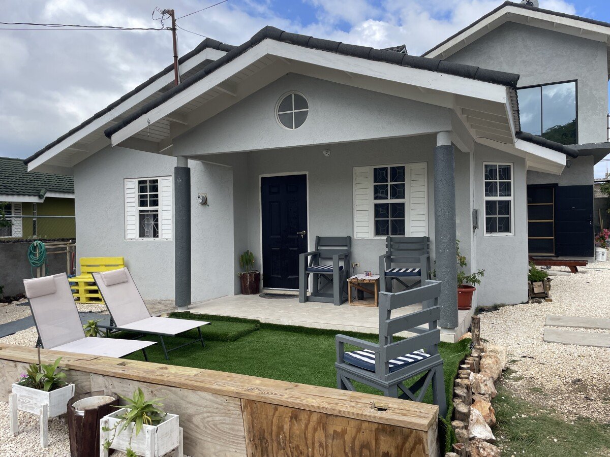 Bungalow 2 bedrooms, with garden