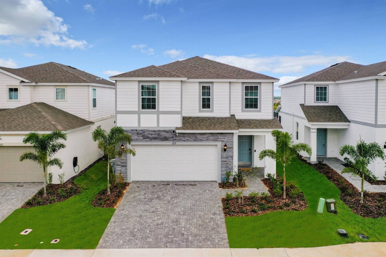 House 7 bedrooms, with pool