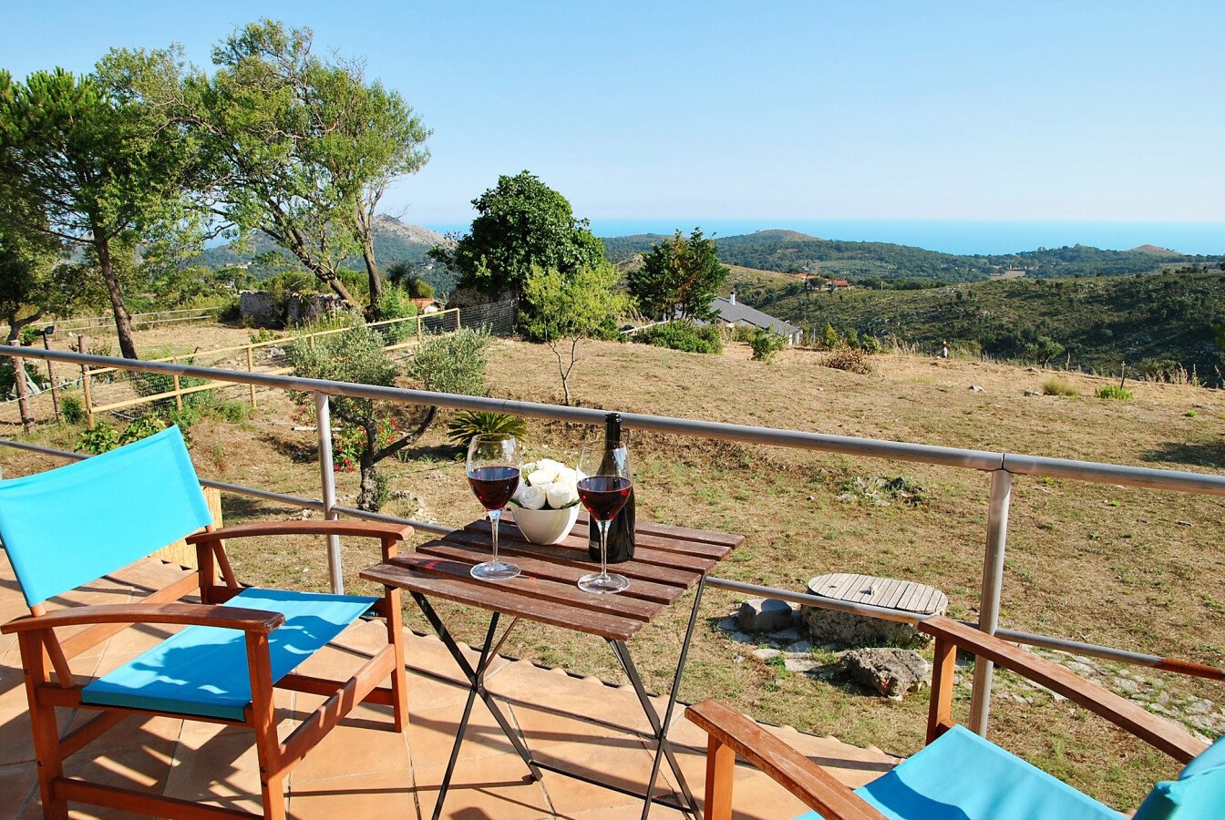 Villa 2 camere, con vista mare