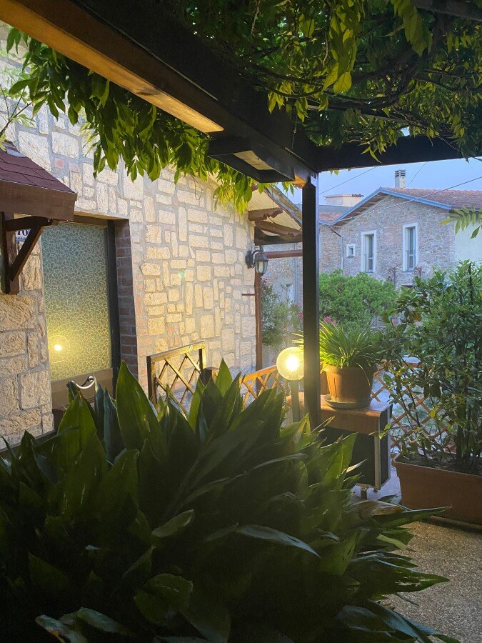 Casa 2 camere, con giardino