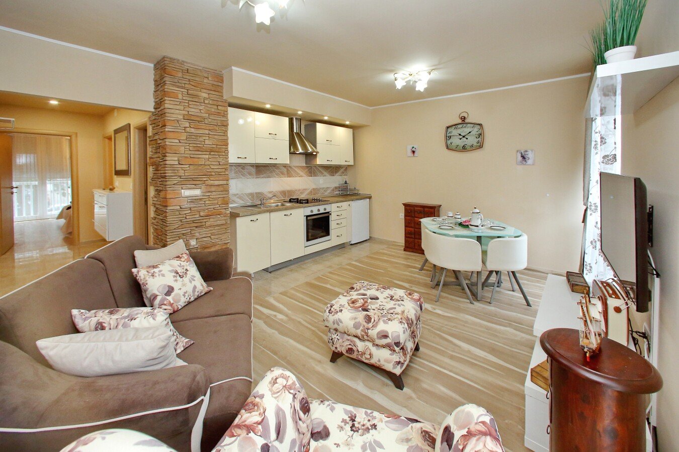 Wohnung 2 Schlafzimmer, mit Klimaanlage