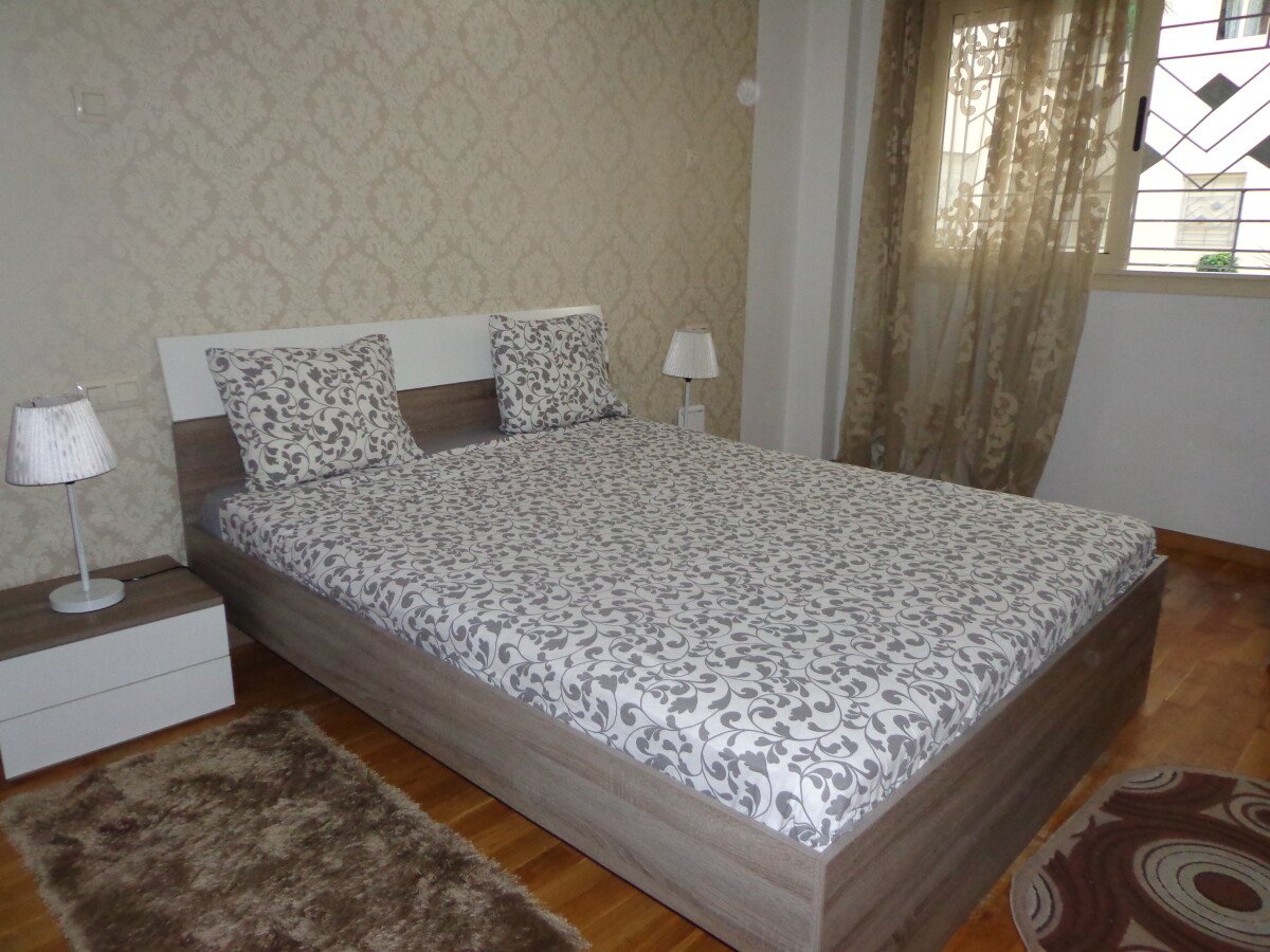 Wohnung 2 Schlafzimmer, mit Garten