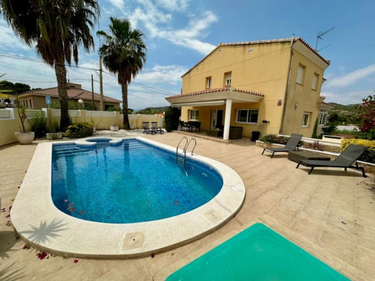 Chalet 4 Schlafzimmer, mit Pool