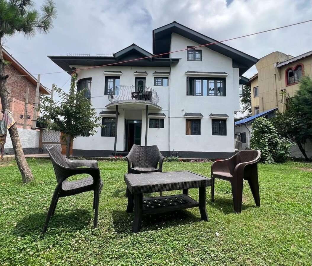 Villa 5 bedrooms, with garden