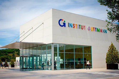 Institut Gutmann GNPT healthcare application showing medical facility building