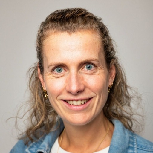 Laura Hartog