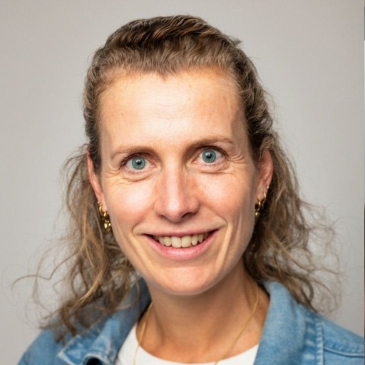 Laura Hartog