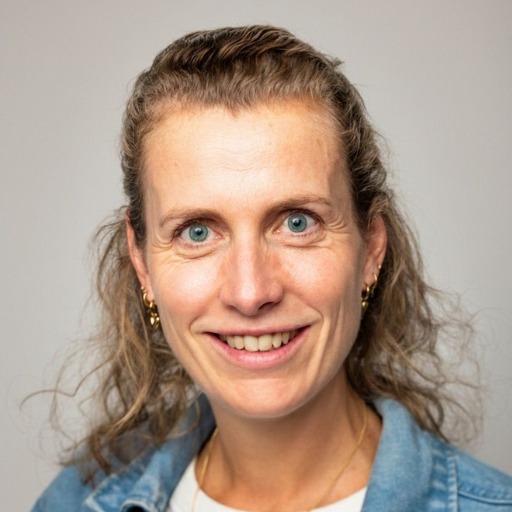 Laura Hartog