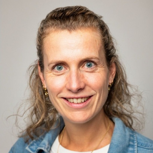 Laura Hartog