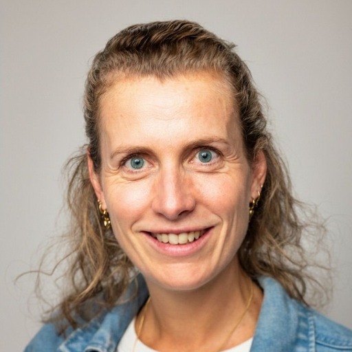 Laura Hartog