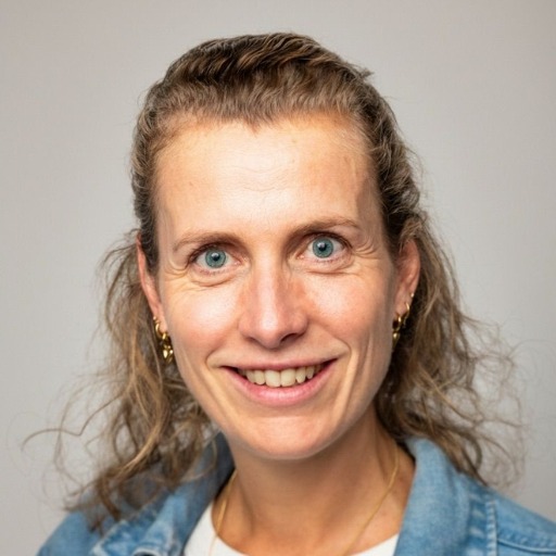 Laura Hartog