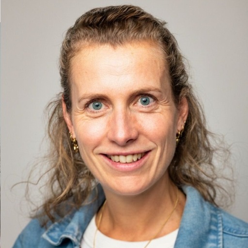Laura Hartog