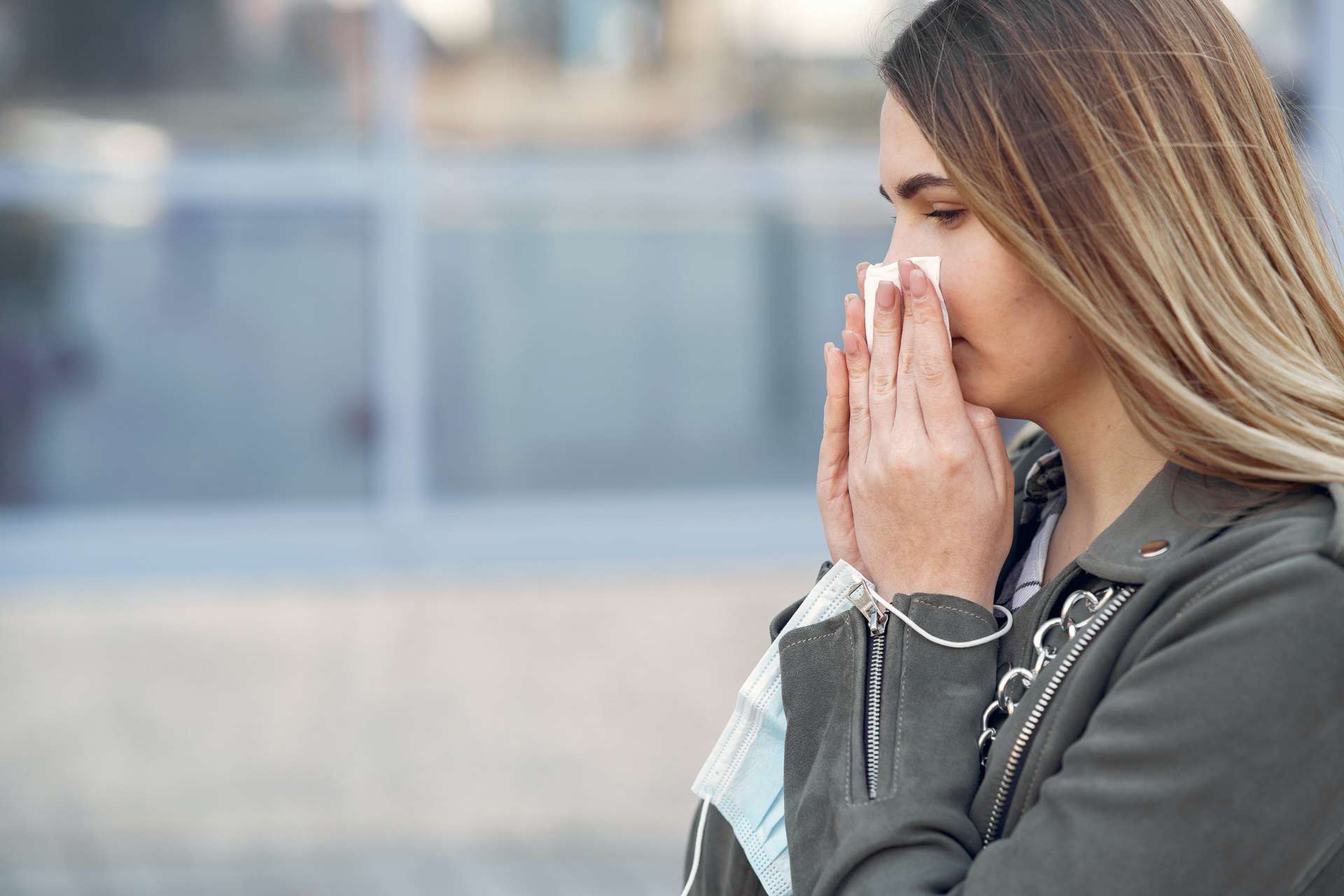 Rhume des foins ou coronavirus ? Voici comment faire la différence Rhume des foins ou coronavirus ? Voici comment faire la différence