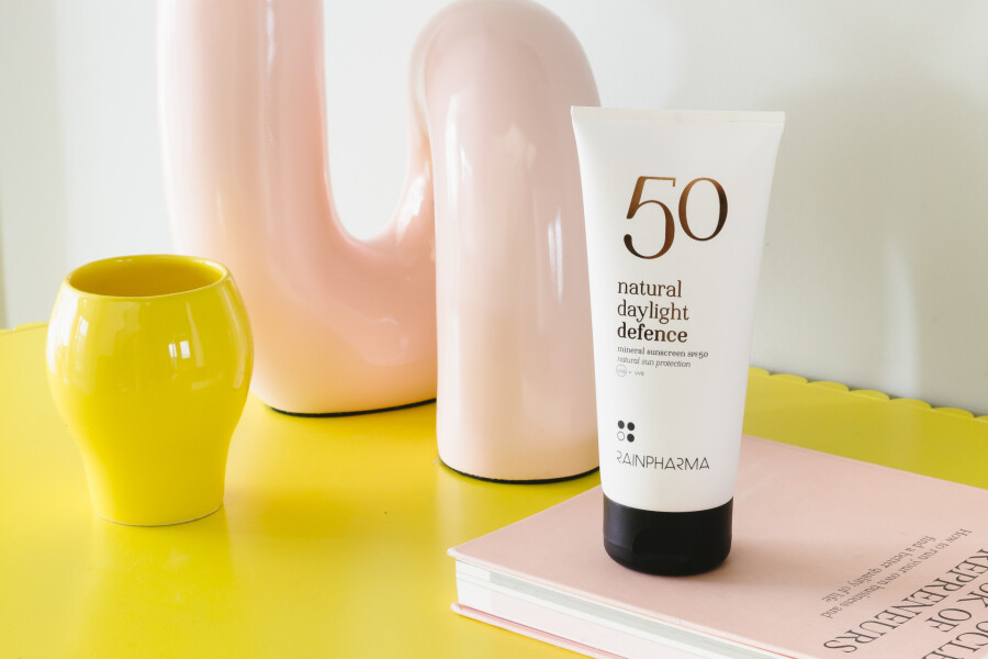 Natural Daylight Defence SPF50 200ml