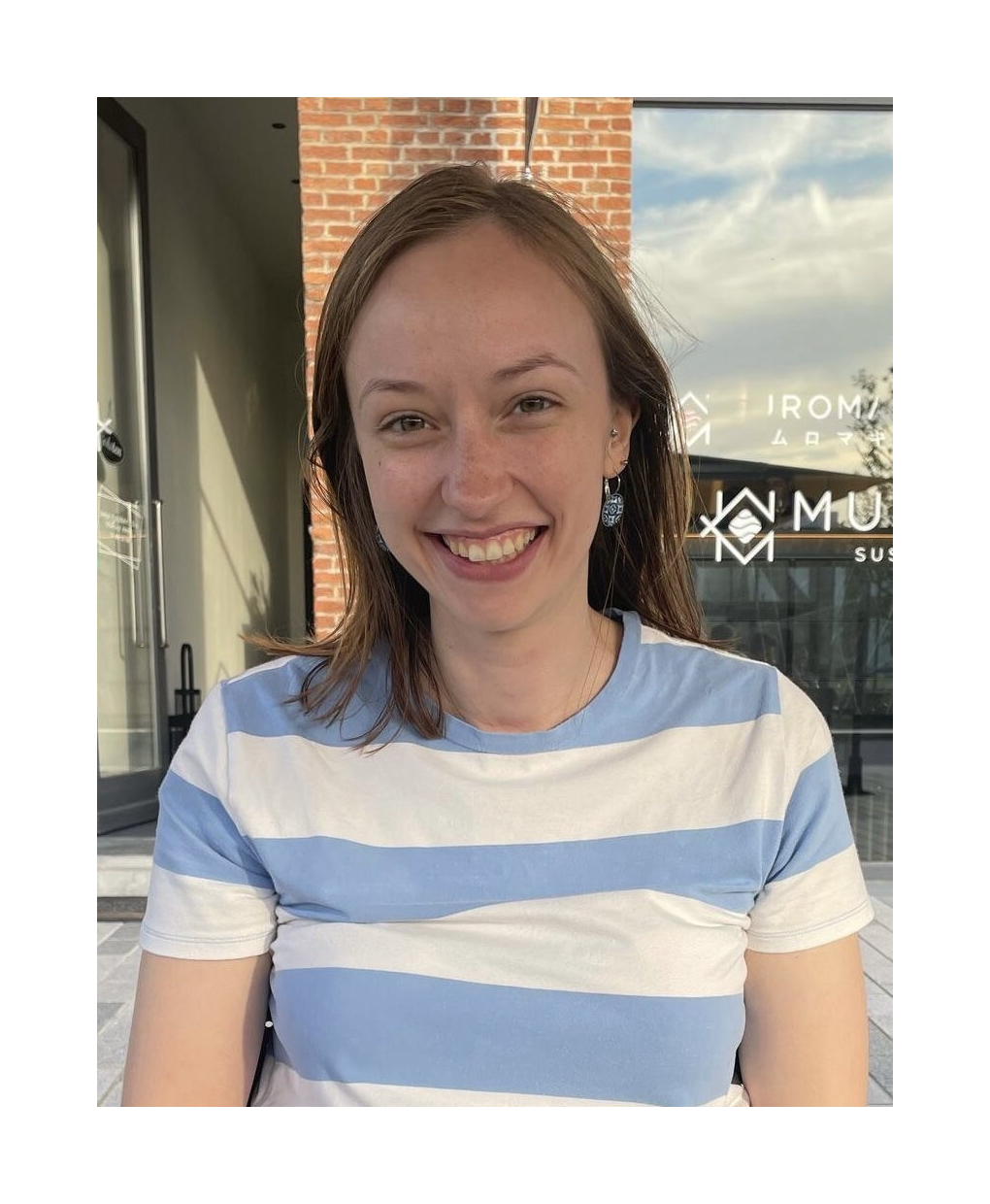 Laura - Apotheker Adjunct