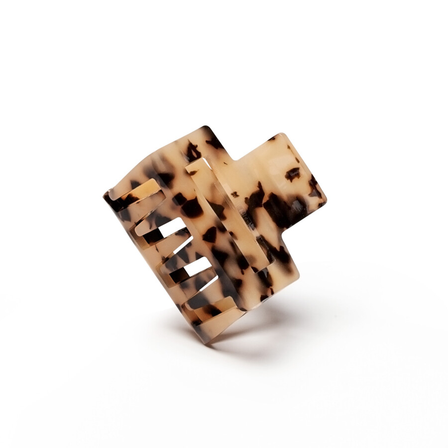Kanjo The Hair Clip Petite - Sandstone Tortoise 02
