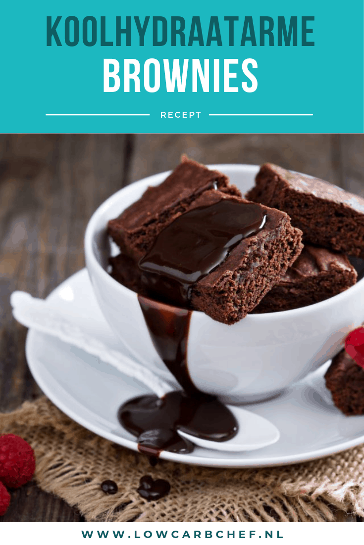 Deze koolhydraatarme brownies zijn erg lekker als snack bij een kopje koffie of thee. Je kunt de brownies na het bakken enkele dagen in de koelkast bewaren. #koolhydraatarm #recepten #brownies #snacks