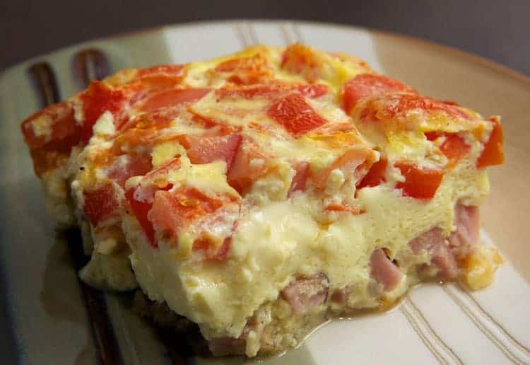 Omelet met tomaat en ham uit de oven