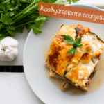 Heerlijke koolhydraatarme lasagne gemaakt van courgette plakken.