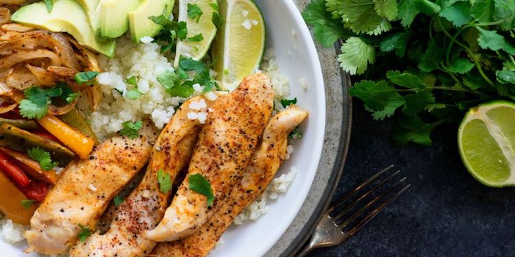 Mexicaanse kipfilet met bloemkoolrijst